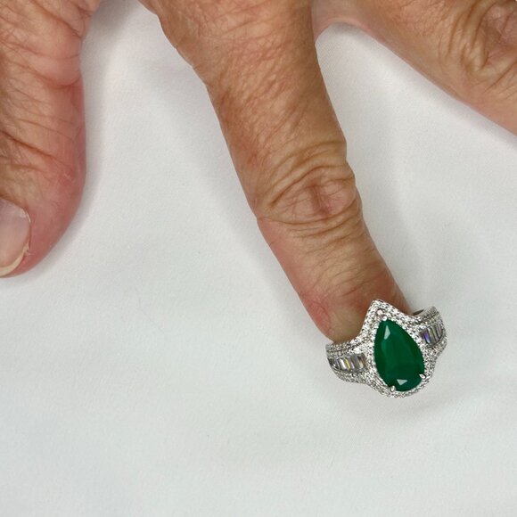 Halo Pear Cut Emerald Green Engagement Ring, size 6 3/4 - Picture 3 of 8